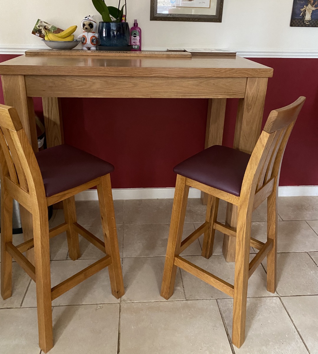 Red oak bar stools hot sale