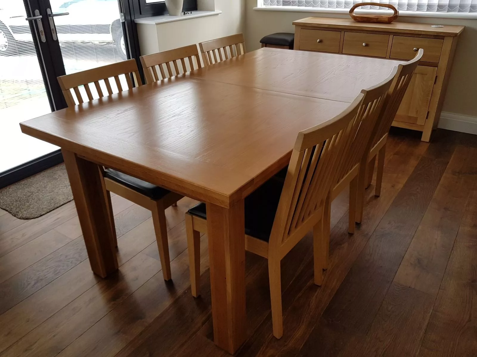 Rustic Country Oak 280cm Large Oak Extending Dining Table