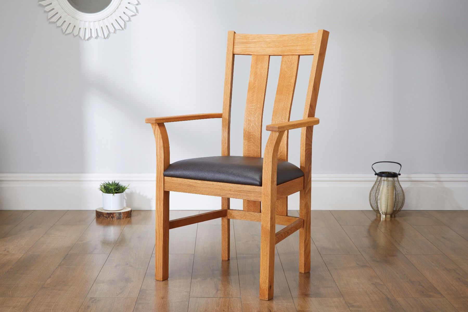 Carver chair with arms hot sale