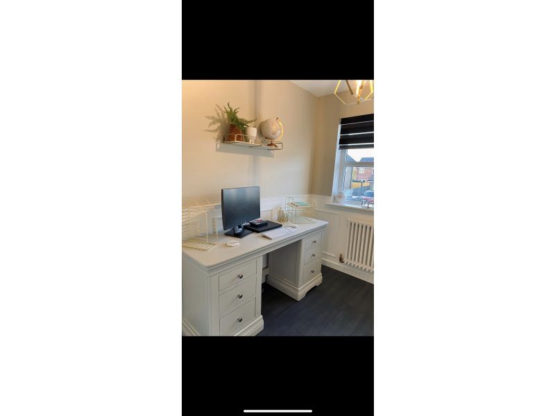 Toulouse deals secretary desk